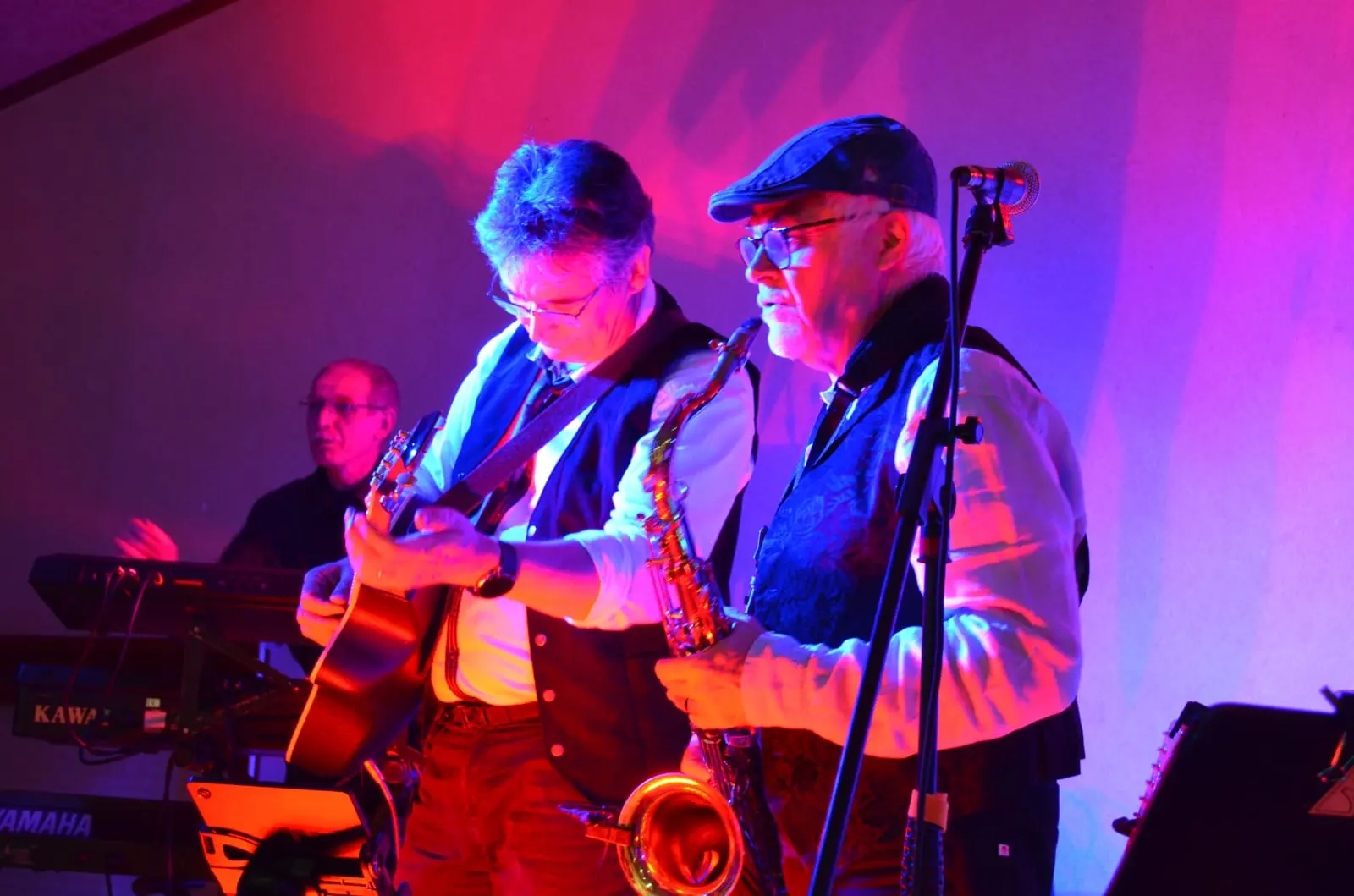 Solo de guitare en concert - Tribute Les Vieilles Canailles