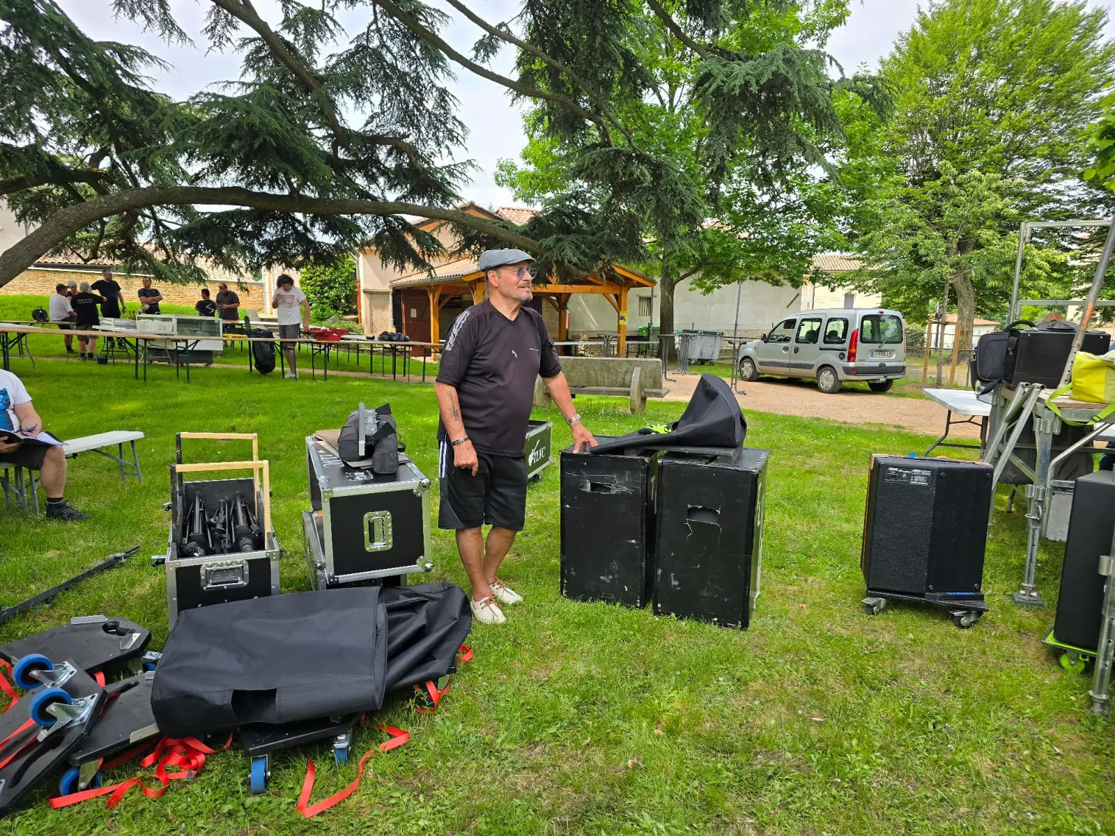Préparation en coulisses avant le live du Tribute Les Vieilles Canailles